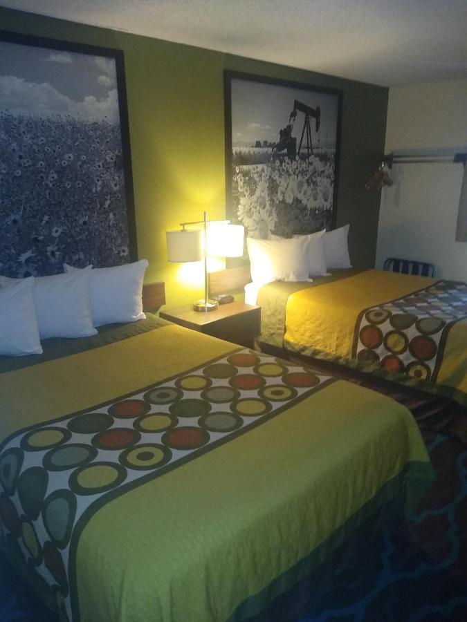 Super 8 By Wyndham Craig Hotell Eksteriør bilde
