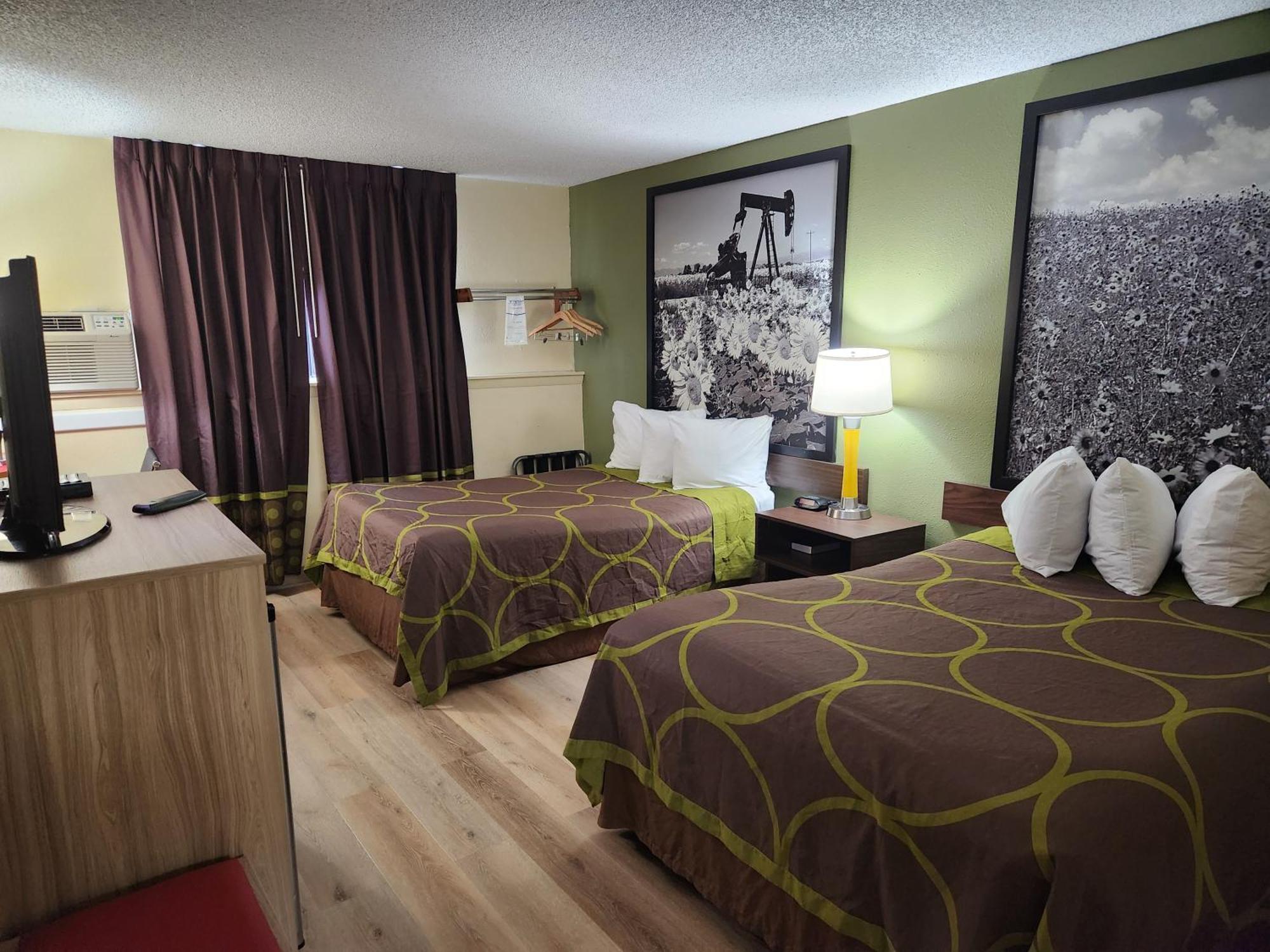 Super 8 By Wyndham Craig Hotell Eksteriør bilde